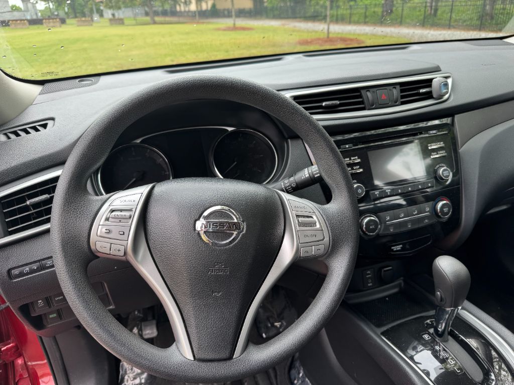 2015 Nissan Rogue S photo