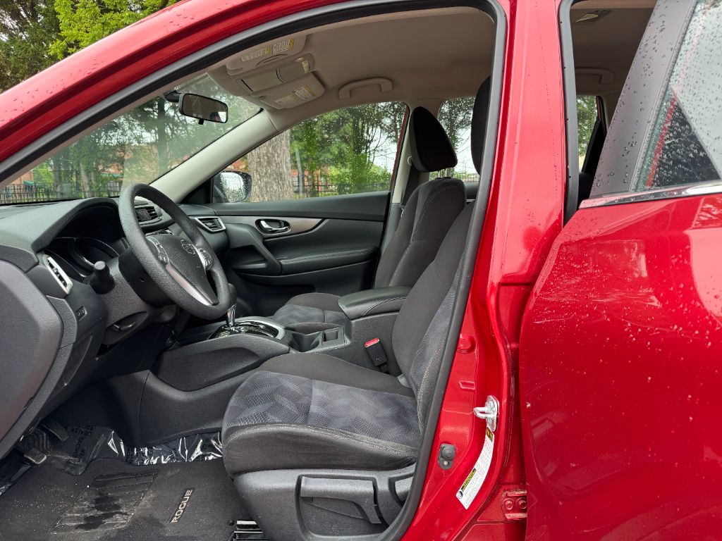 2015 Nissan Rogue S photo