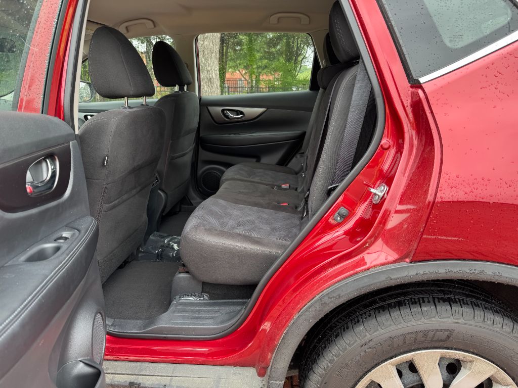 2015 Nissan Rogue S photo