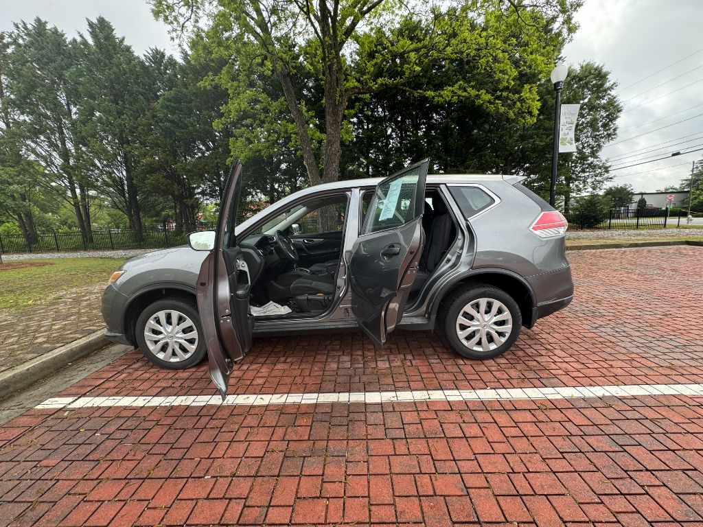 2016 Nissan Rogue S photo