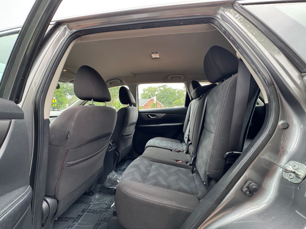 2016 Nissan Rogue S photo