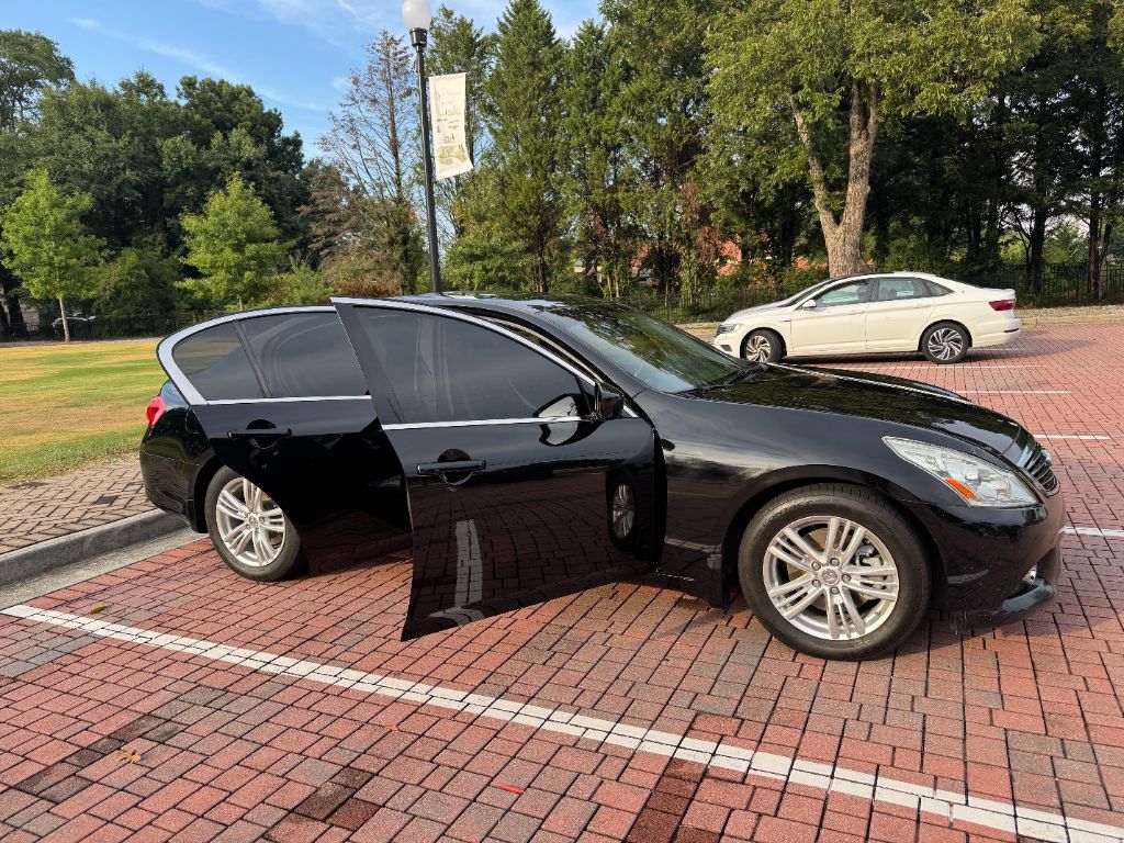 2012 INFINITI G - $9,995