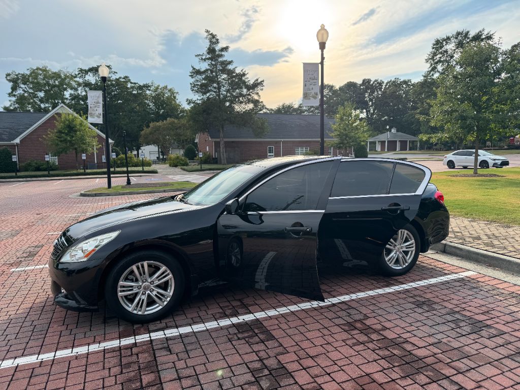2012 INFINITI G - $9,995