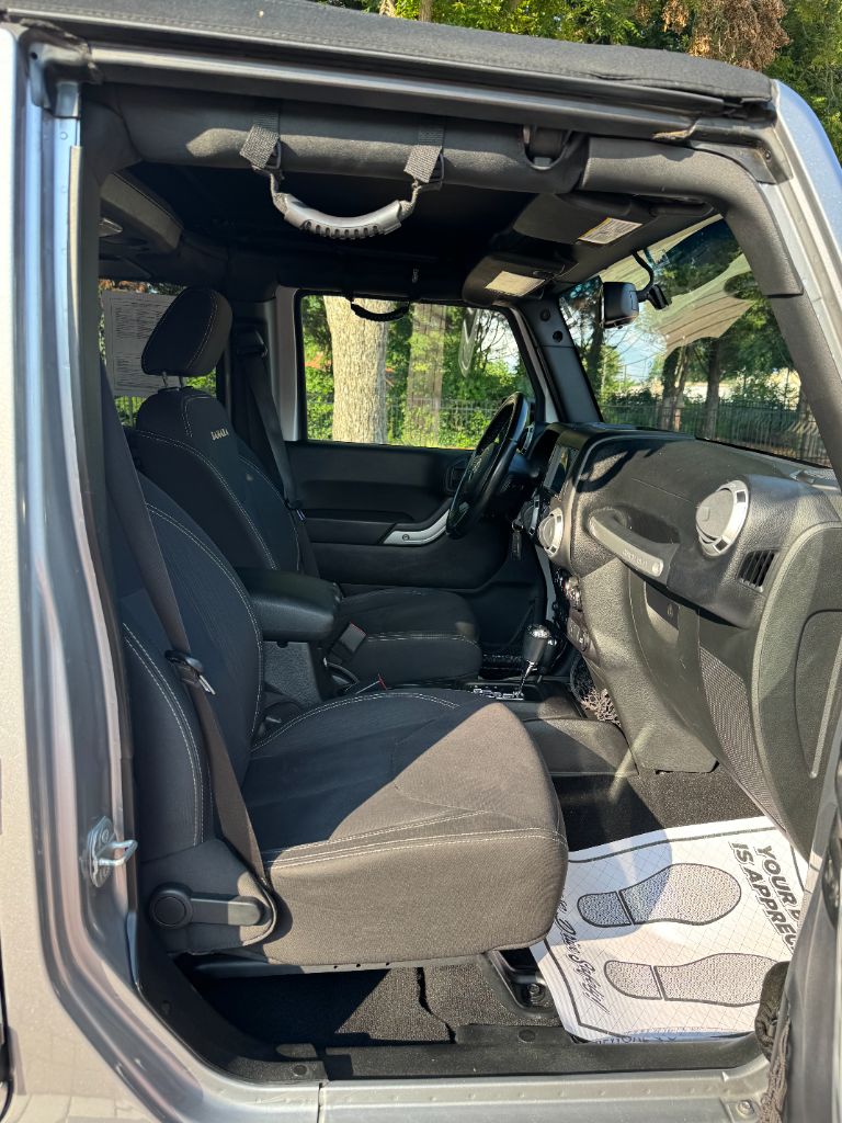 2015 Jeep Wrangler - $17,995