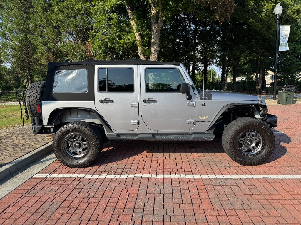 2015 Jeep Wrangler - $17,995