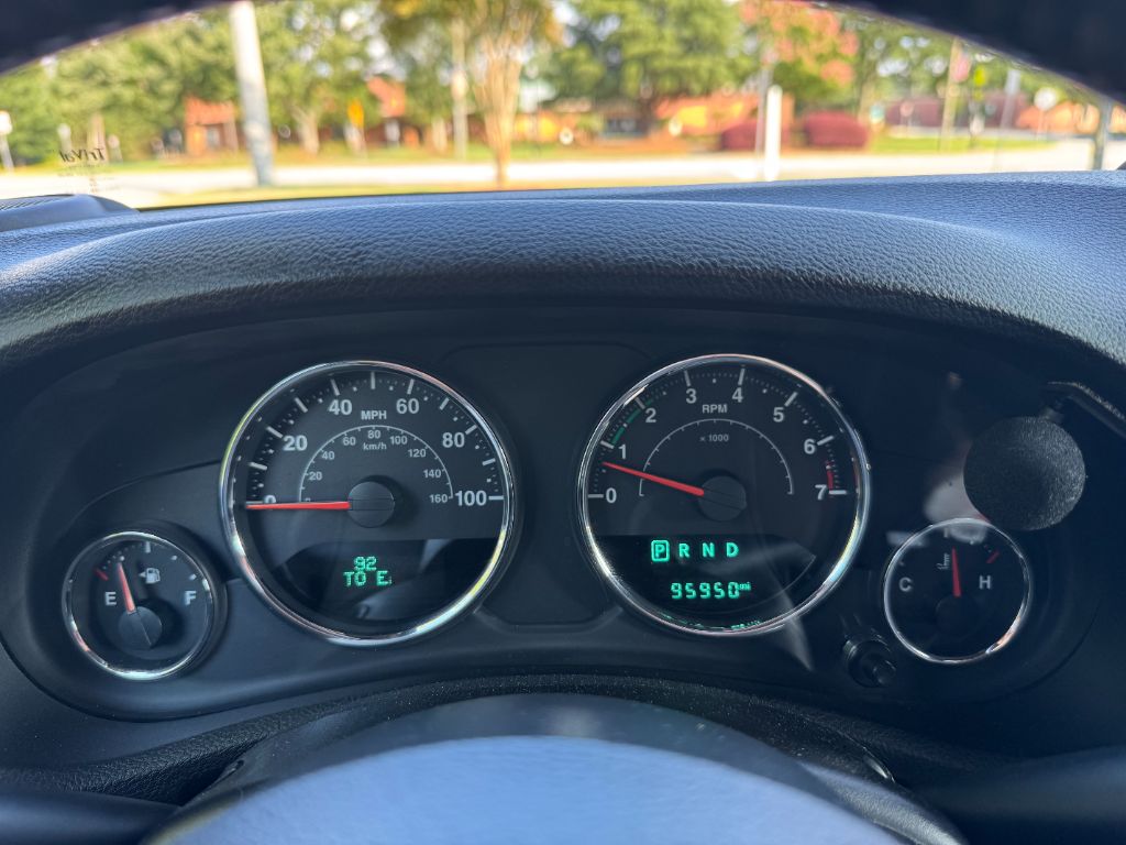 2015 Jeep Wrangler - $17,995