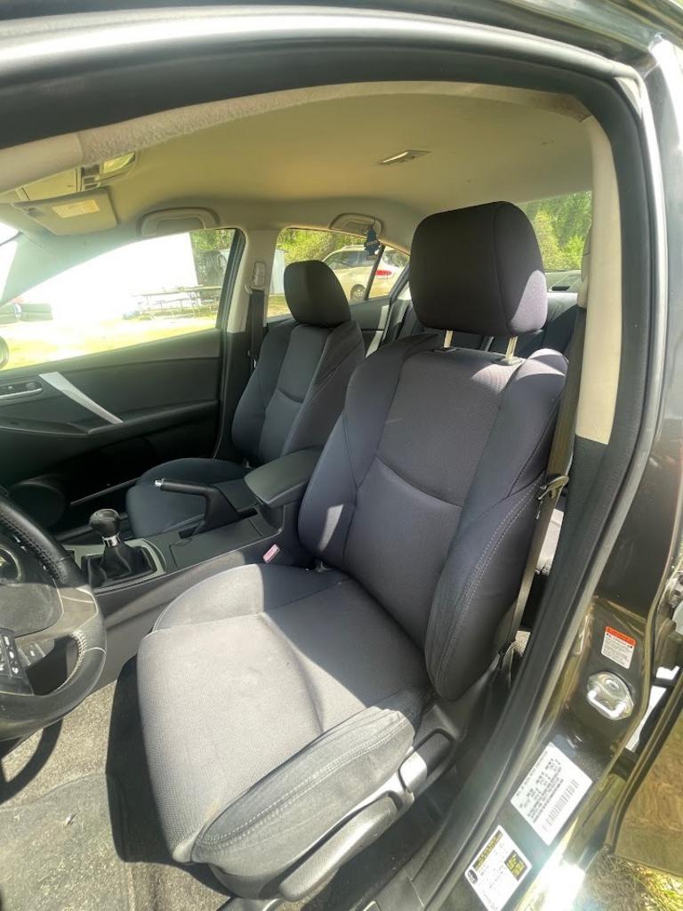 2011 MAZDA MAZDA3