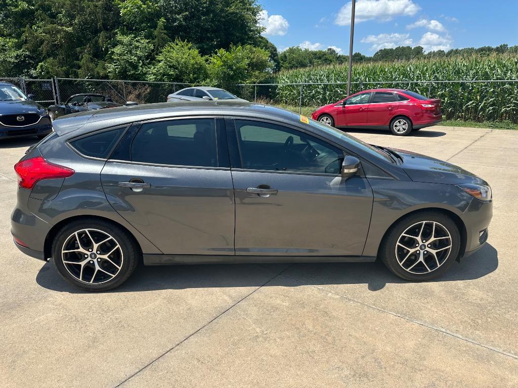 2018 Ford Focus SEL photo