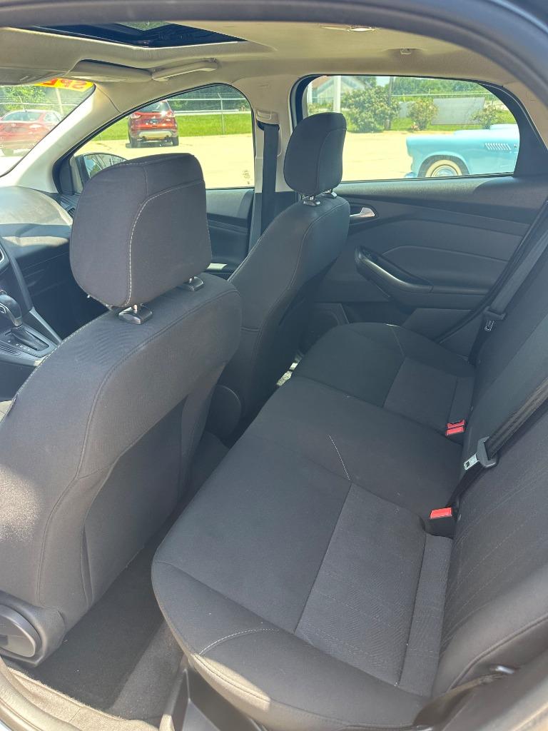 2018 Ford Focus SEL photo