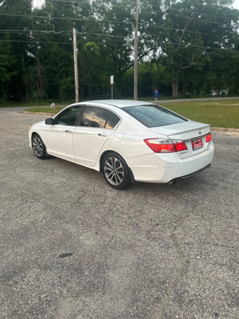 2015 Honda Accord - $8,999