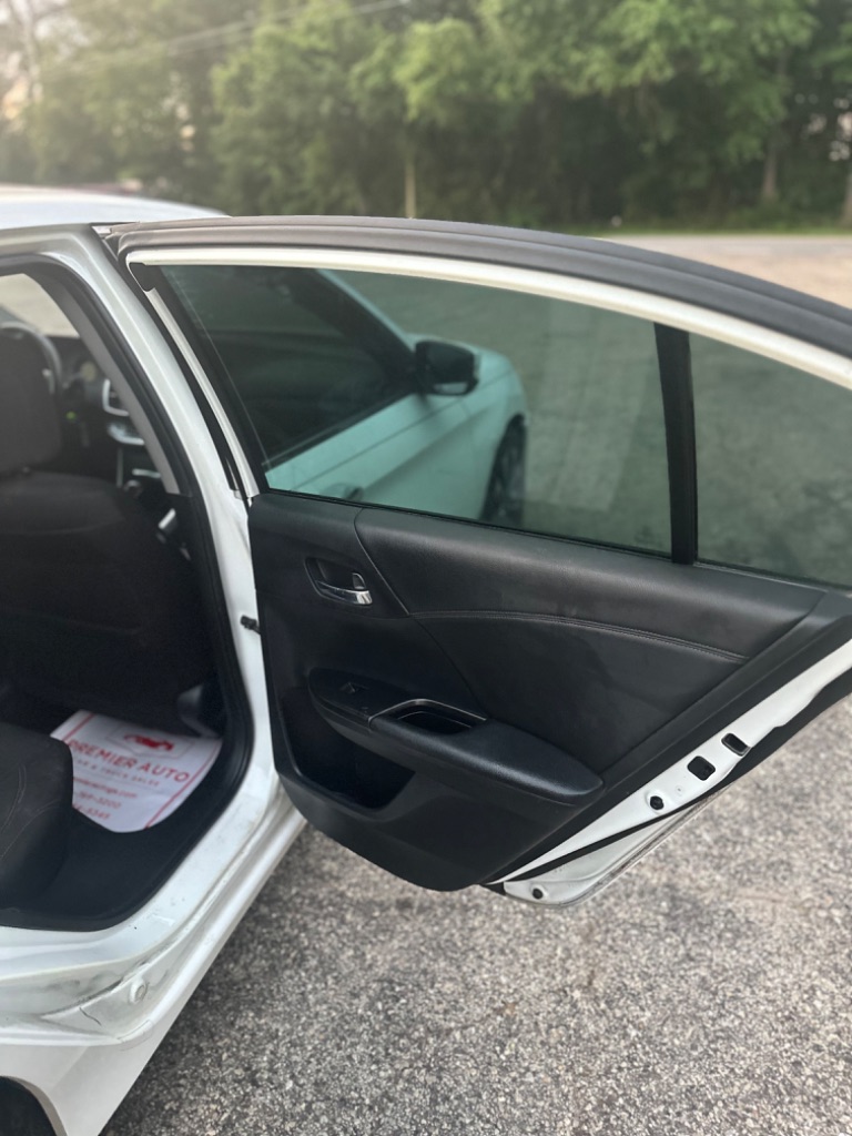 2015 Honda Accord - $8,999
