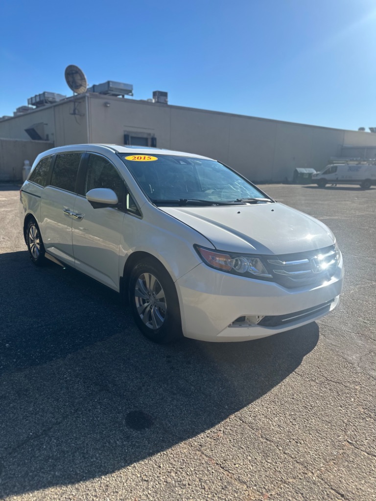 2015 Honda Odyssey - $9,995