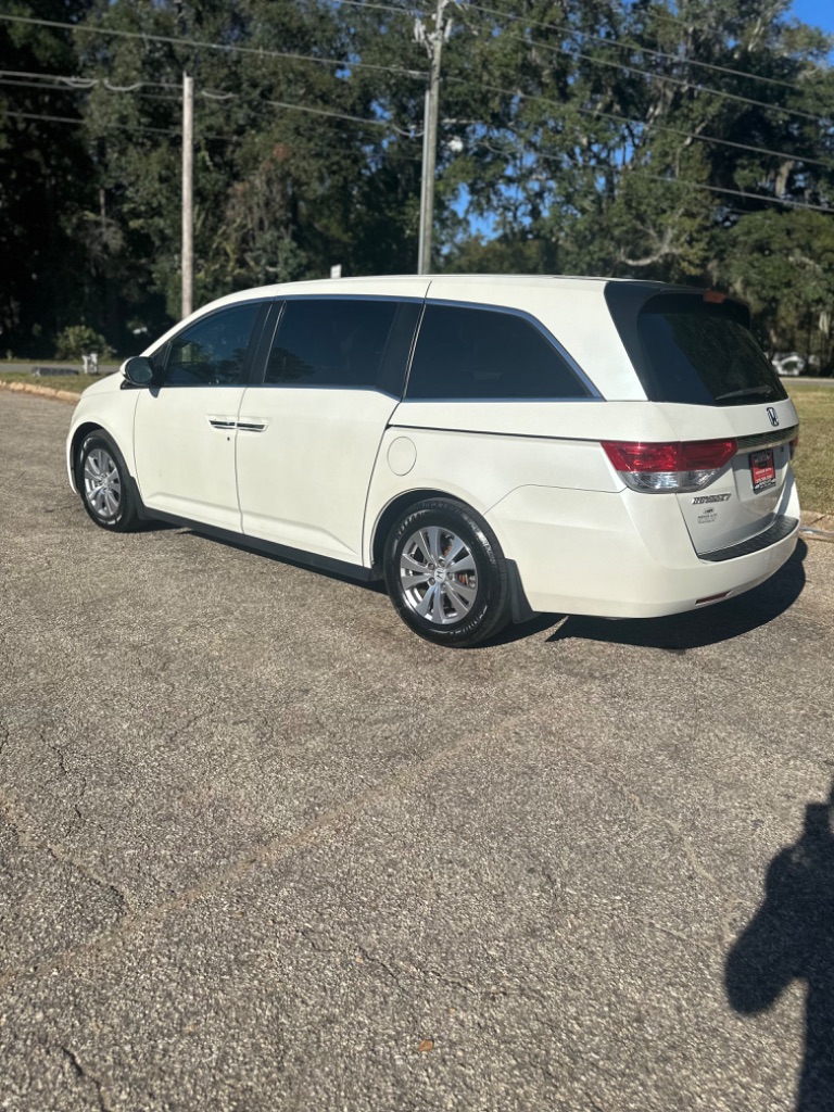 2015 Honda Odyssey - $9,995