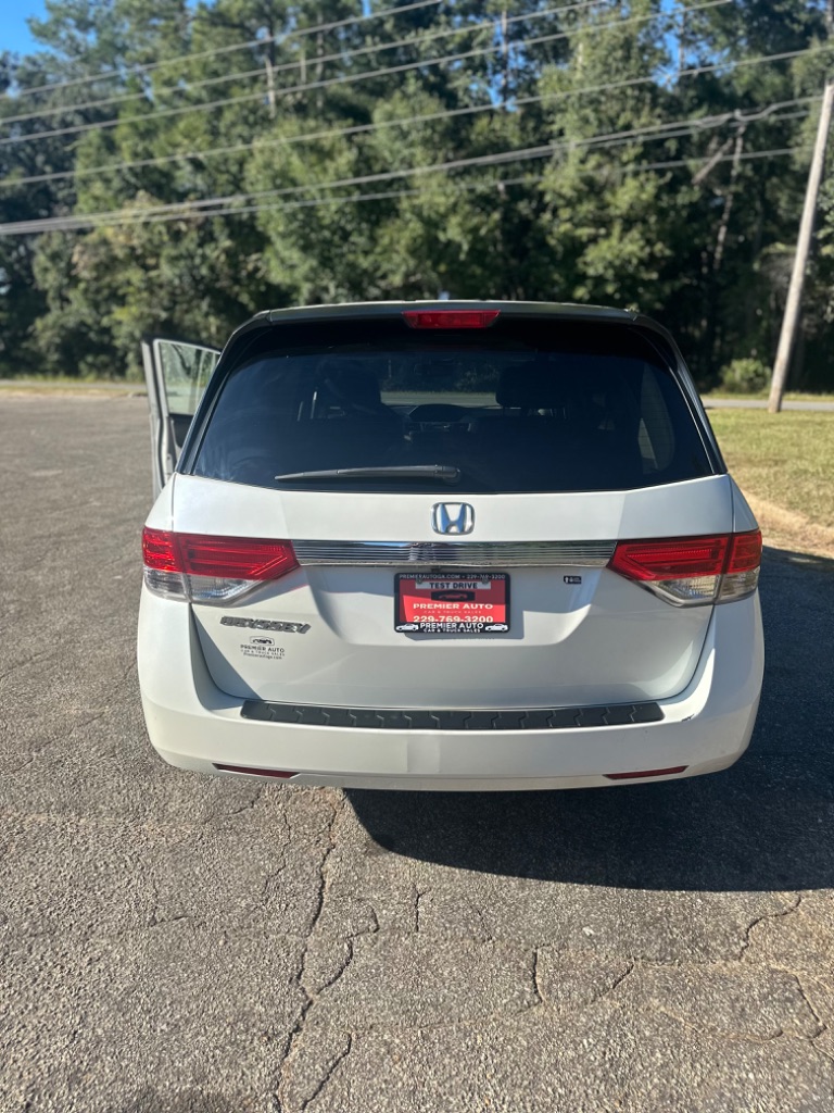 2015 Honda Odyssey - $9,995