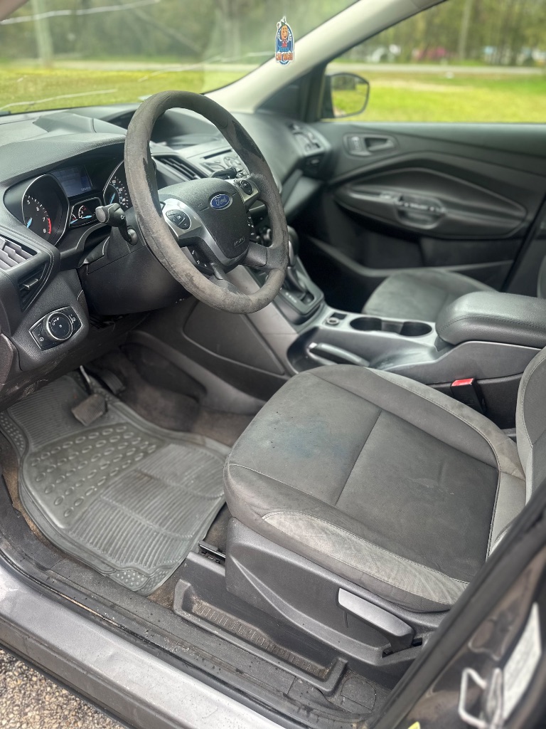 2013 Ford Escape S photo