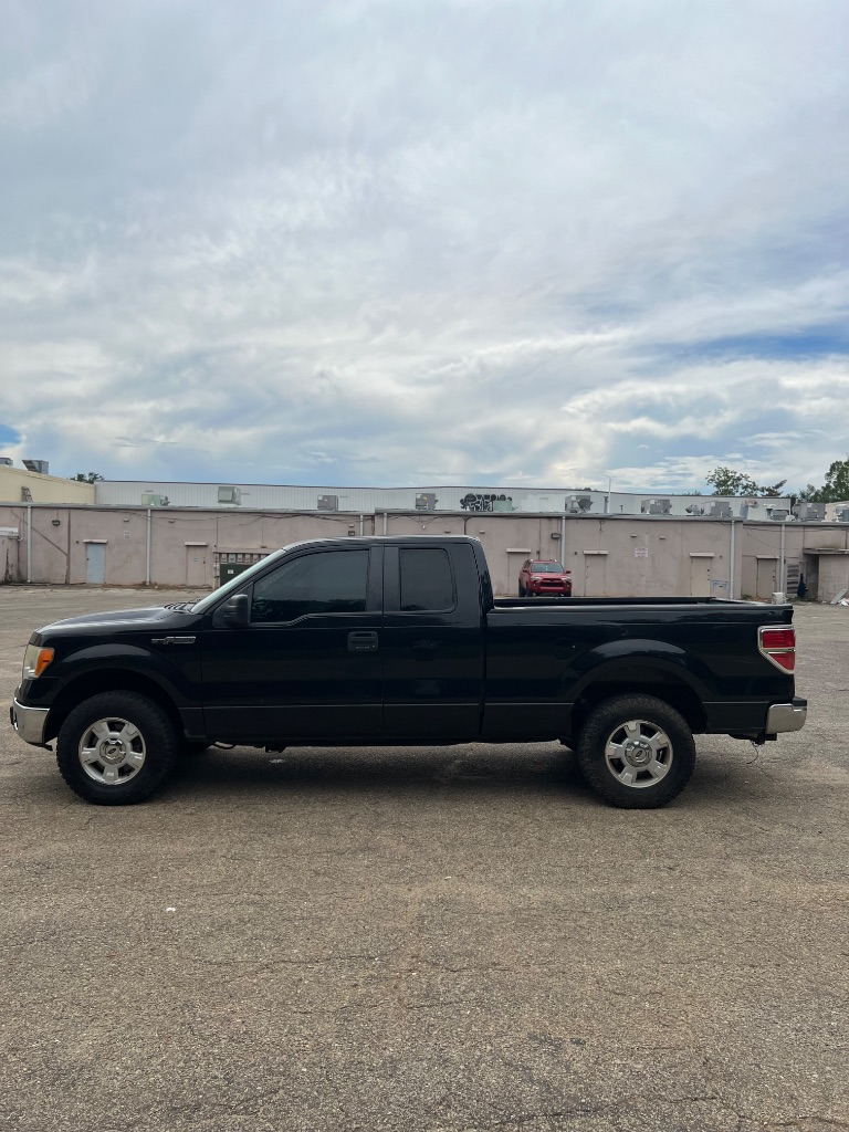 2013 Ford F-150 - $8,995
