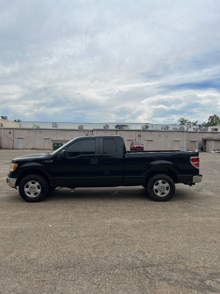 2013 Ford F-150 - $8,995