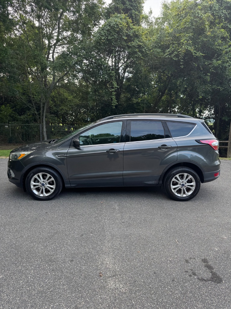 2018 Ford Escape - $8,995