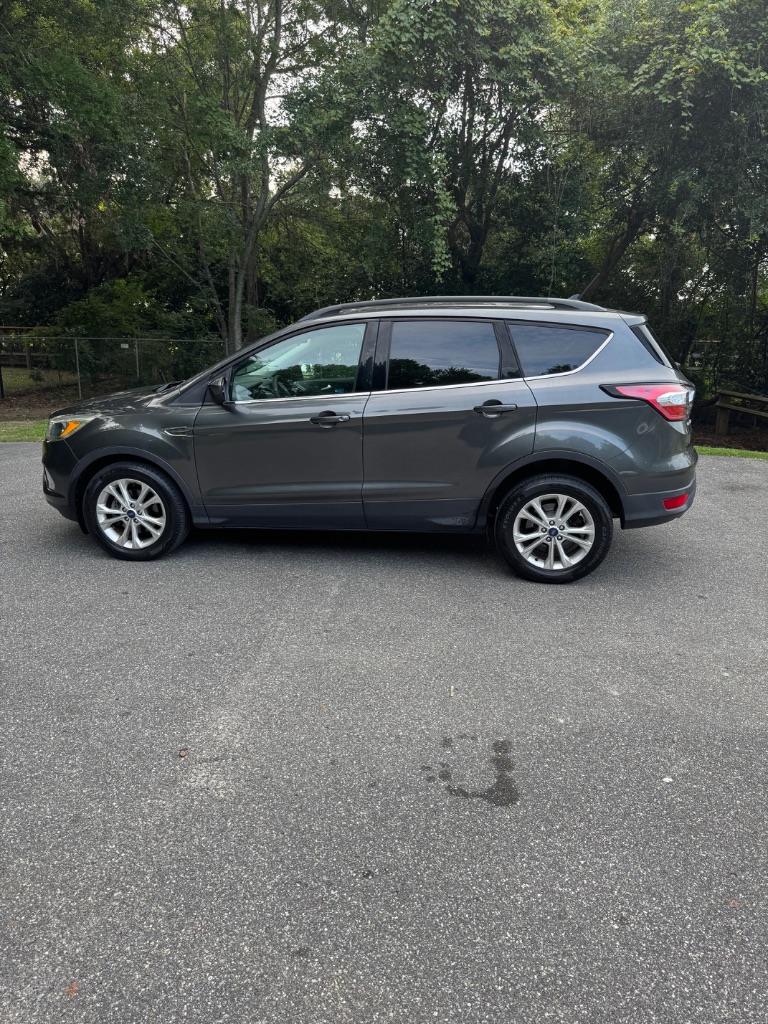 2018 Ford Escape - $8,995