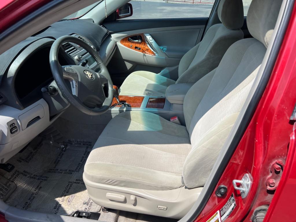 2009 Toyota Camry LE V6 photo