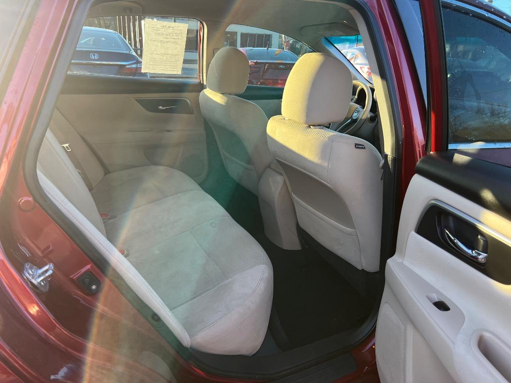 2015 Nissan Altima S photo