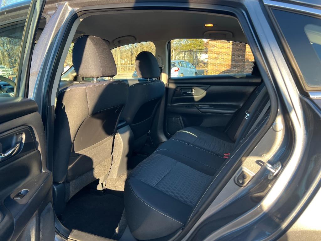 2017 Nissan Altima S photo
