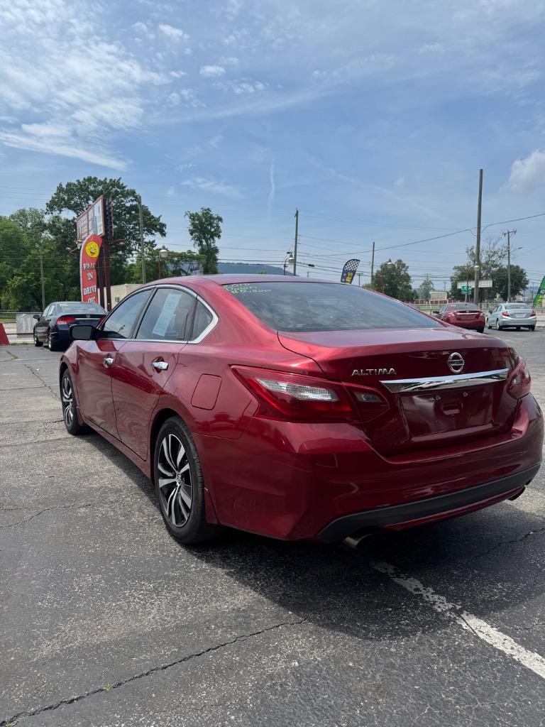 2018 Nissan Altima S photo