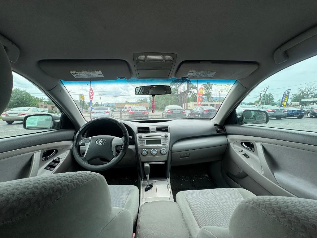 2010 Toyota Camry photo