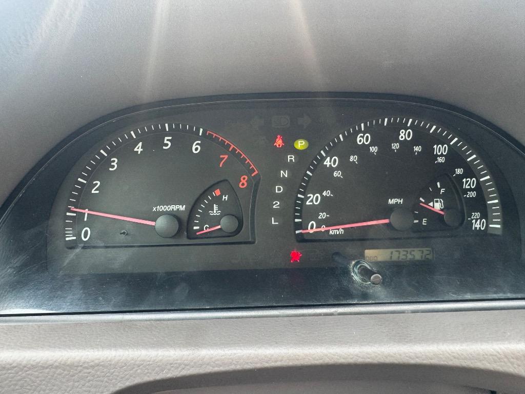 2002 Toyota Camry SE photo