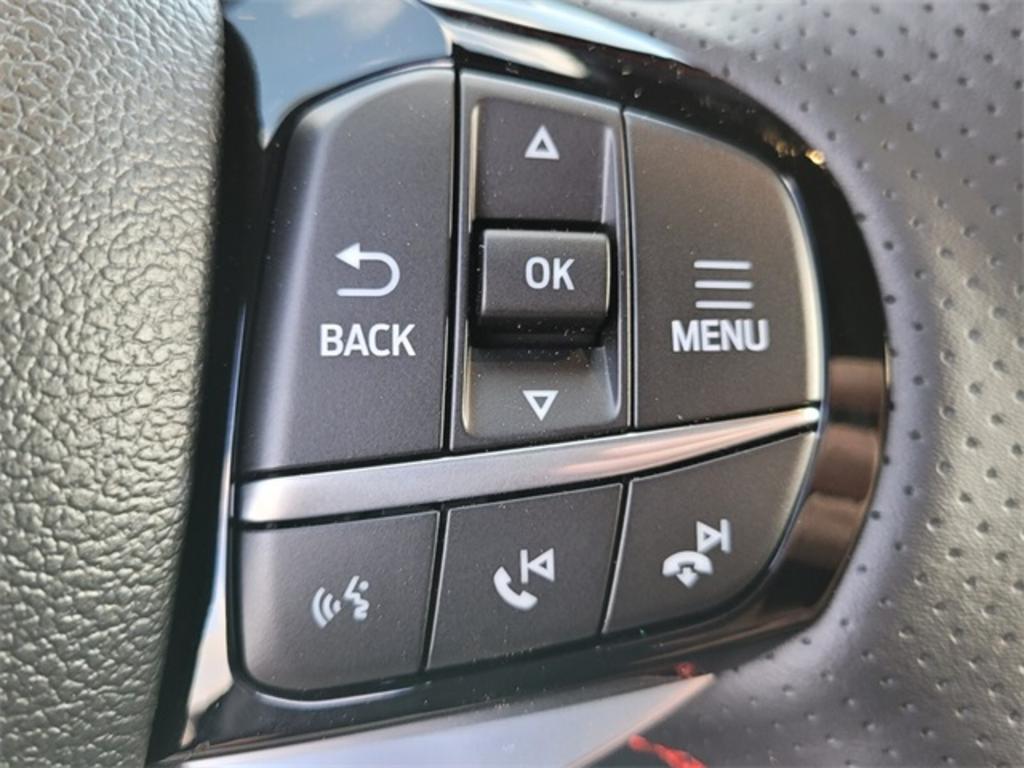 2023 Ford Explorer ST-Line photo