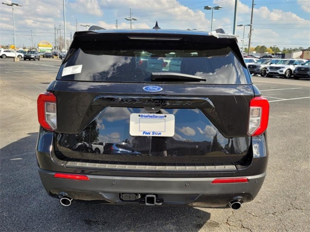 2023 Ford Explorer ST-Line photo