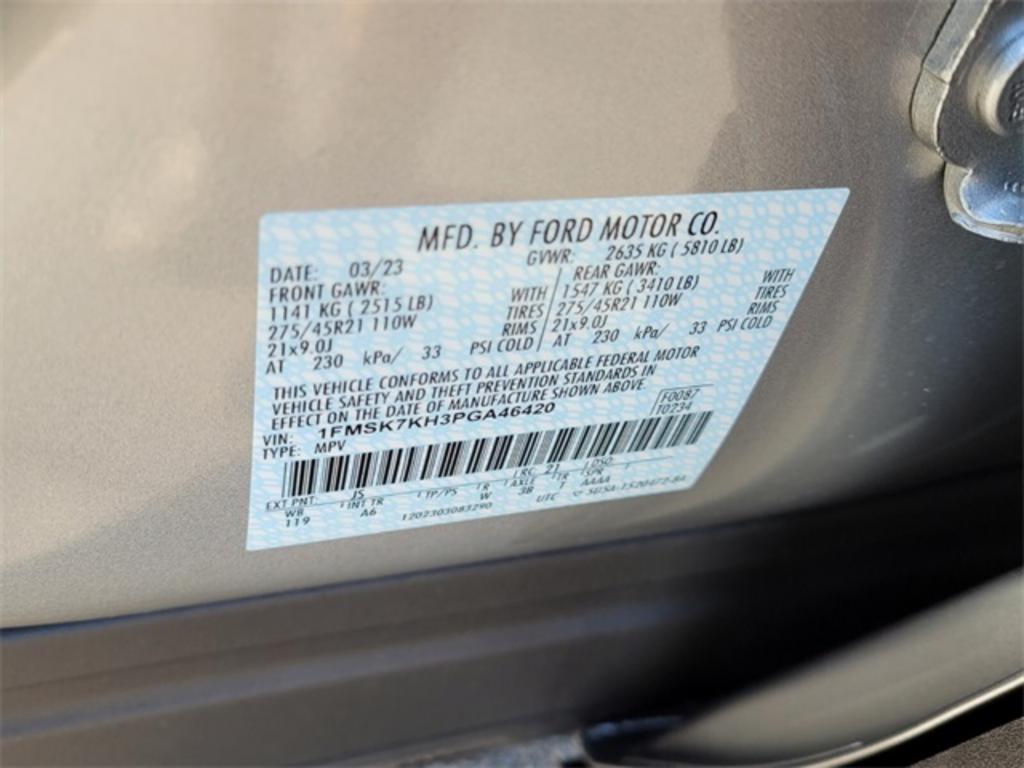 2023 Ford Explorer ST-Line photo