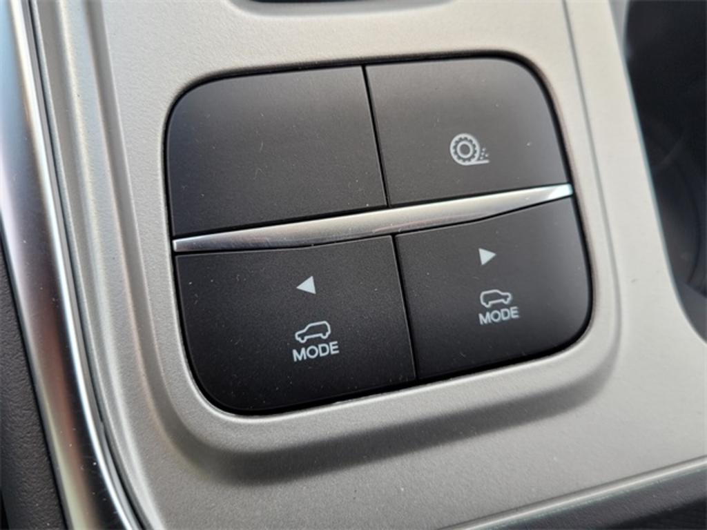 2023 Ford Explorer XLT photo