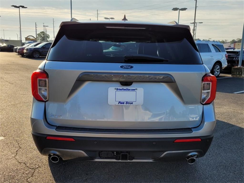 2023 Ford Explorer XLT photo