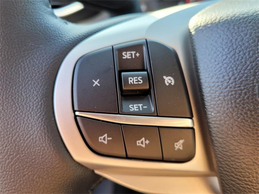 2023 Ford Explorer XLT photo