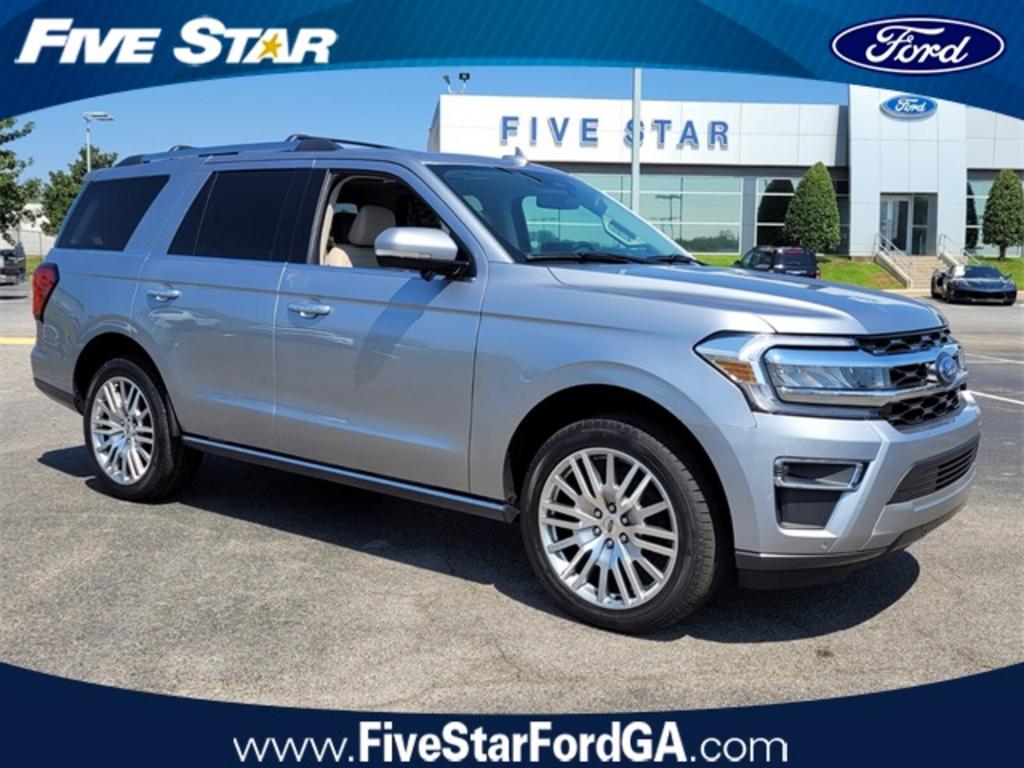 The 2023 Ford Expedition Limited photos
