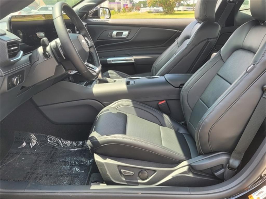 2024 Ford Mustang GT Premium photo 5