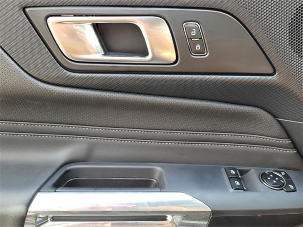 2024 Ford Mustang GT Premium photo 28