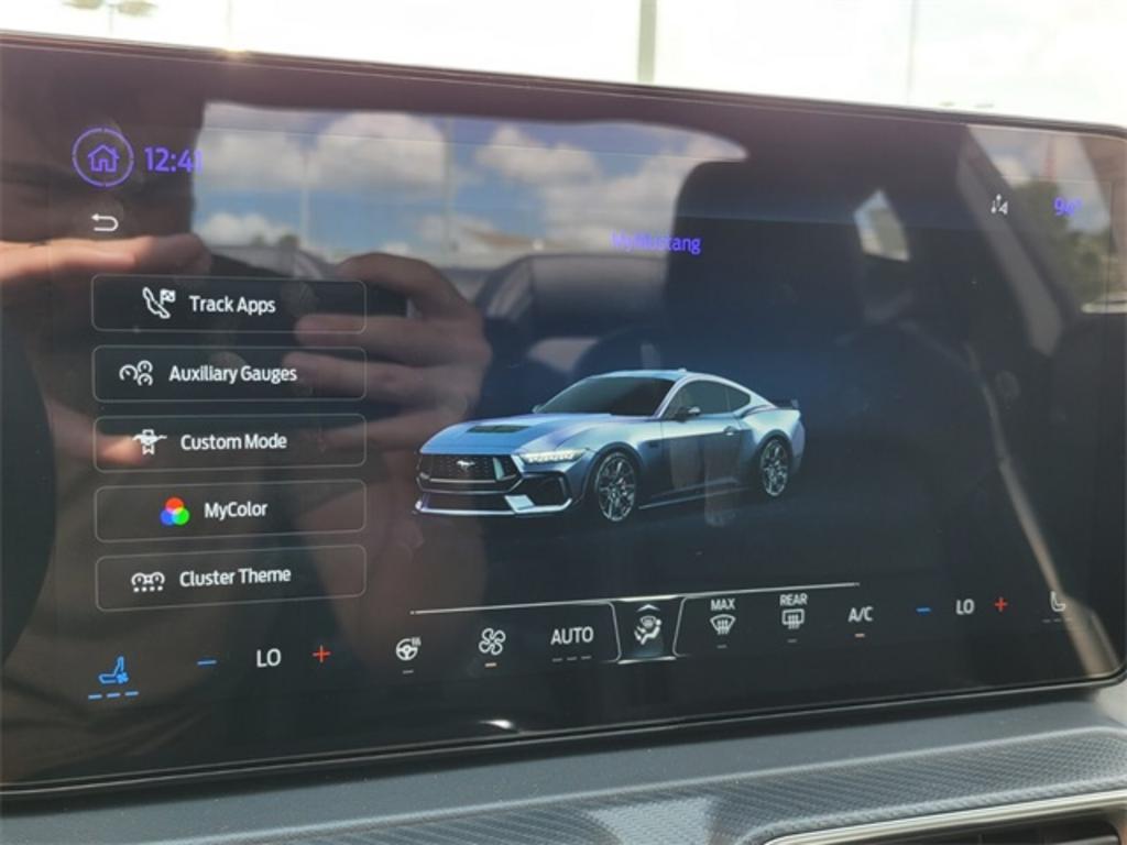 2024 Ford Mustang GT Premium photo 21