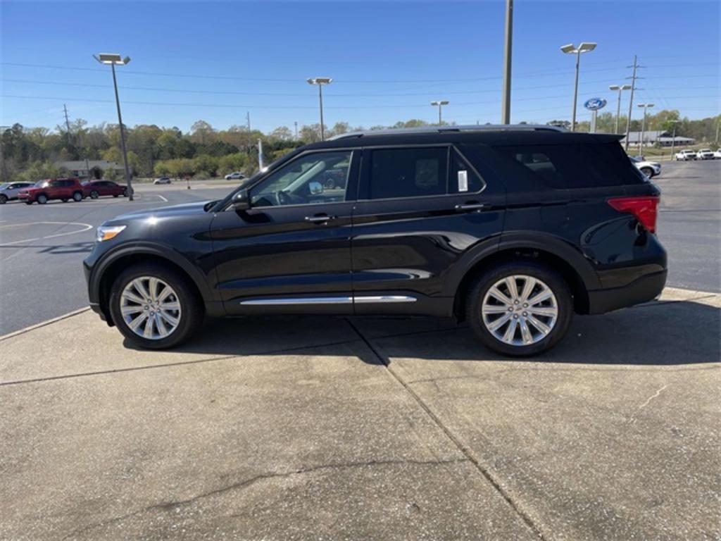 2023 Ford Explorer Limited photo