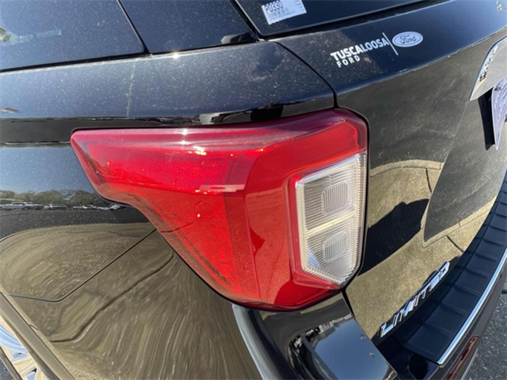 2023 Ford Explorer Limited photo