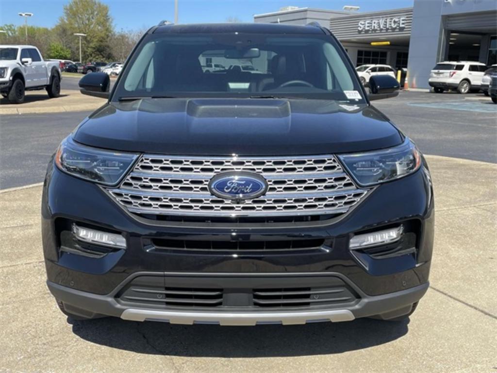 2023 Ford Explorer Limited photo