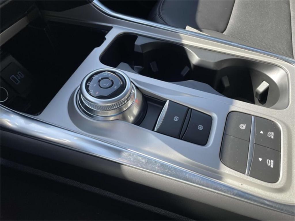 2023 Ford Explorer Limited photo
