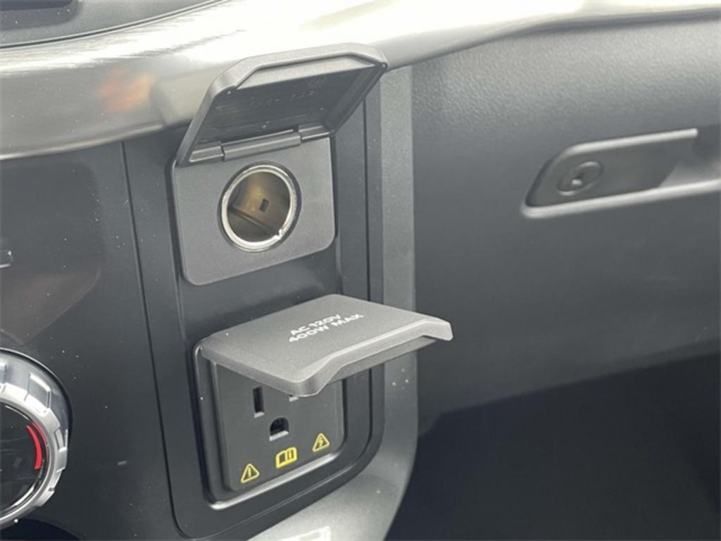 2023 Ford F-150 Lariat photo