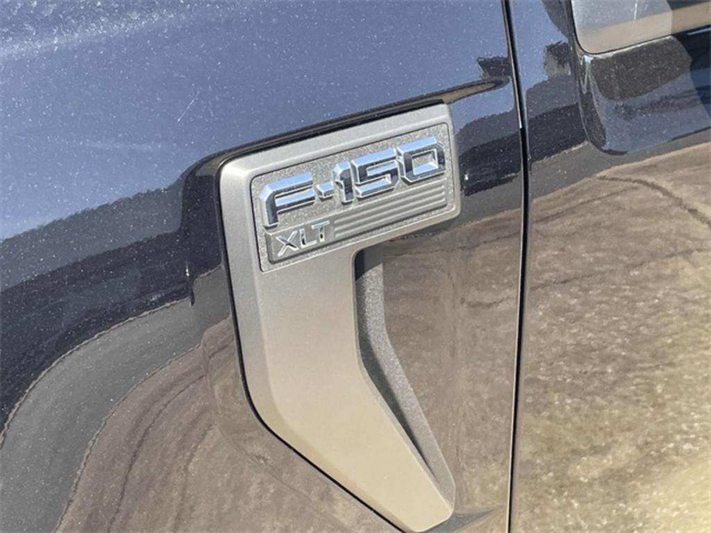 2023 Ford F-150 XLT photo