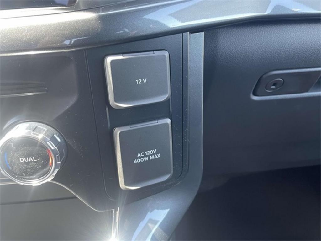 2023 Ford F-150 XLT photo