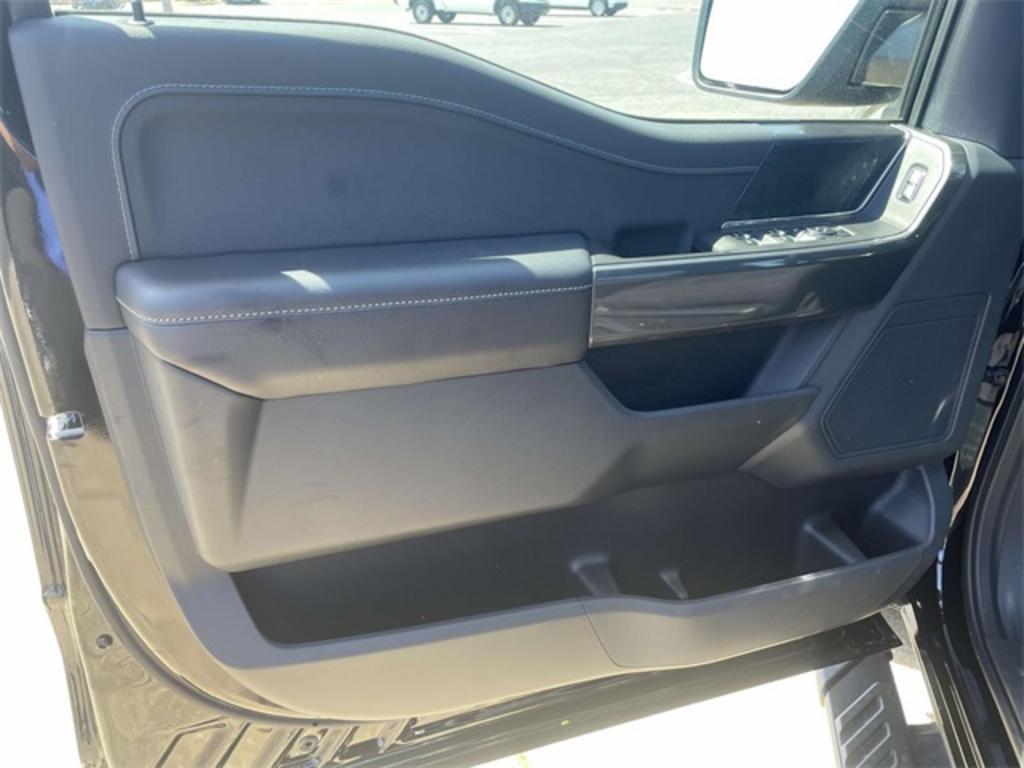 2023 Ford F-150 XLT photo