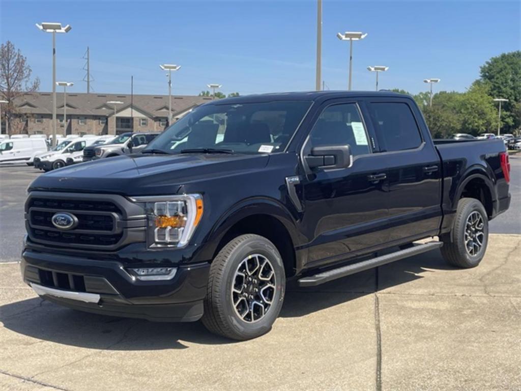 2023 Ford F-150 XLT photo