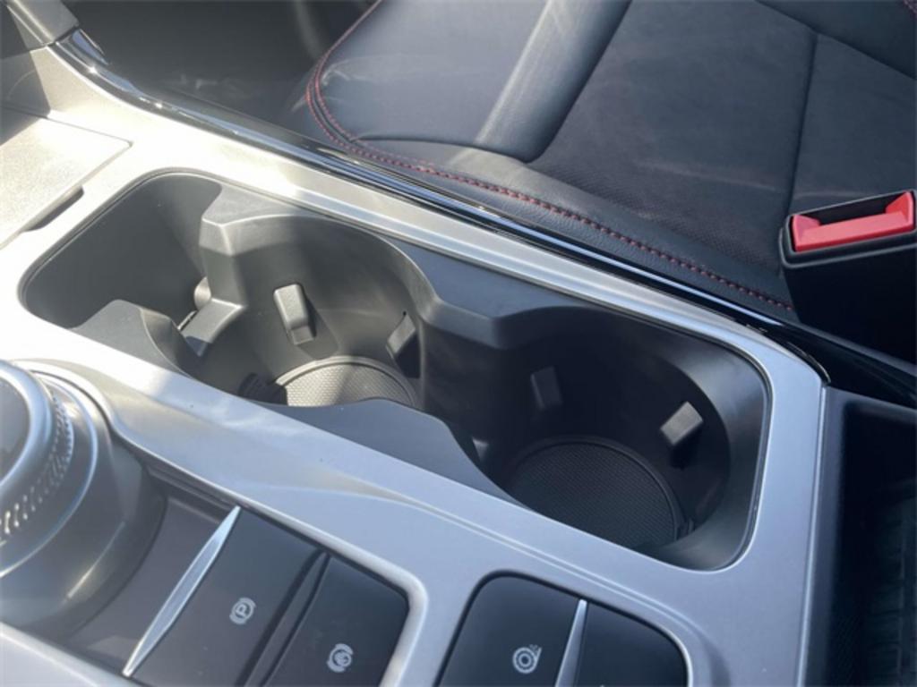 2023 Ford Explorer ST-Line photo