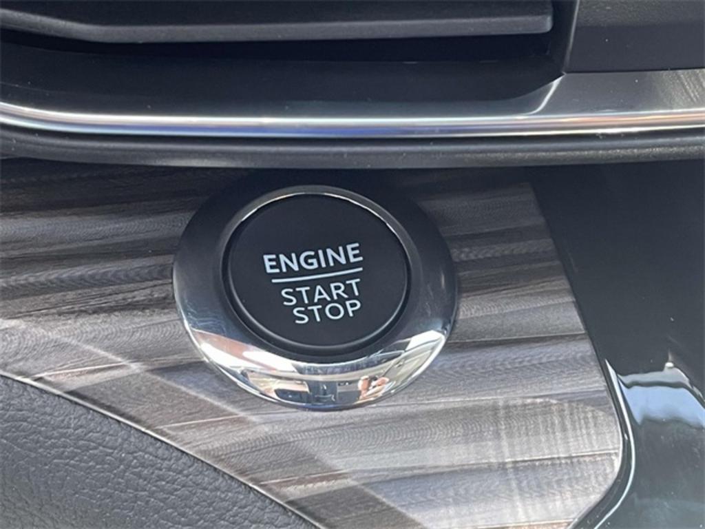 2023 Ford Explorer Limited photo